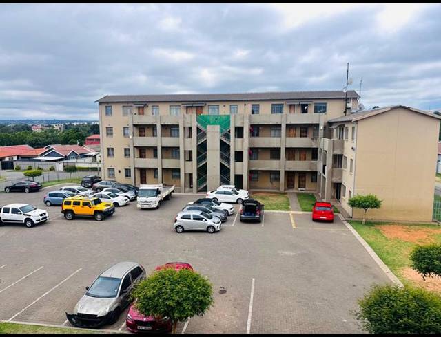 2 BEDROOM PROPERTY TO RENT IN FLEURHOF